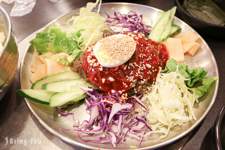 Island Flavors: Discovering the Spicy Delights of Jamaican Jerk